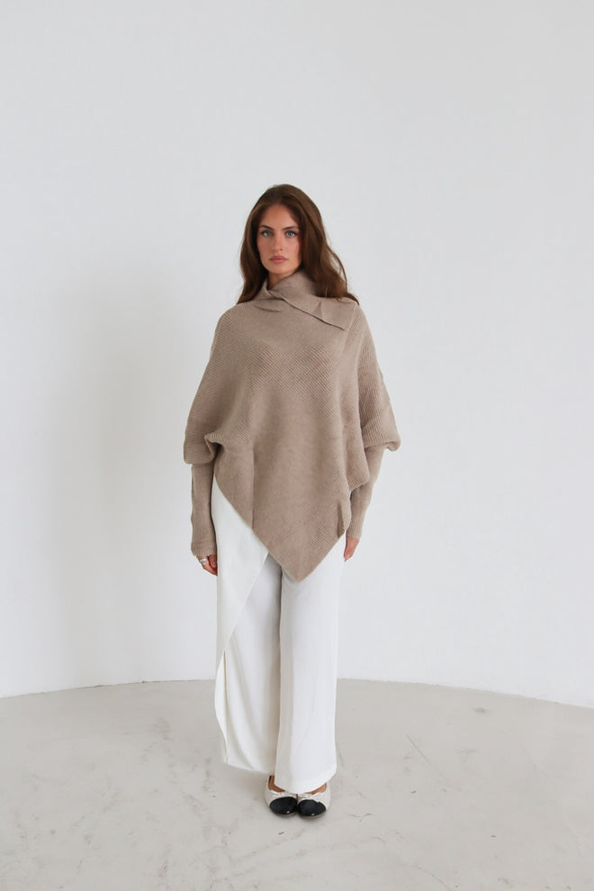 Lina Poncho Pullover