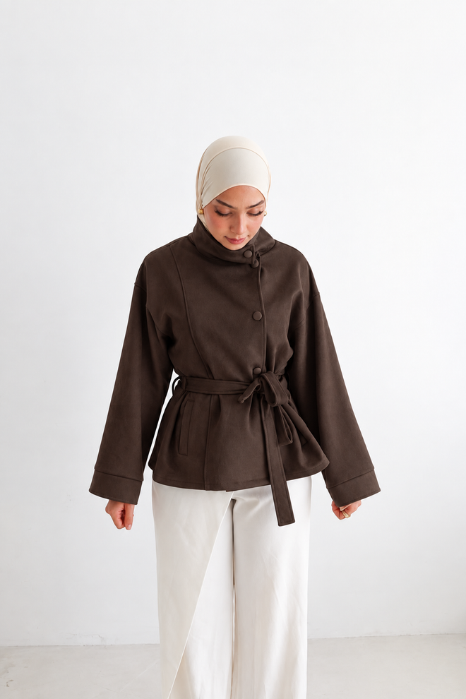 Jacke in Wildlederoptik mit Bindegürtel