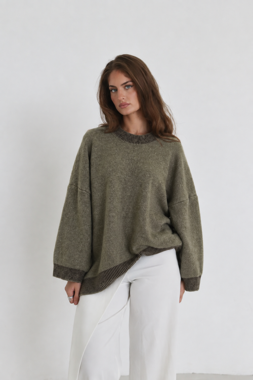 Pullover mit Kontrastdetails