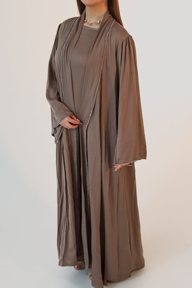 Abaya Nilan