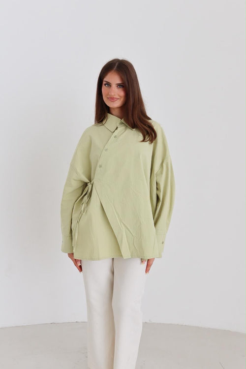 Asymmetrisches Hemd